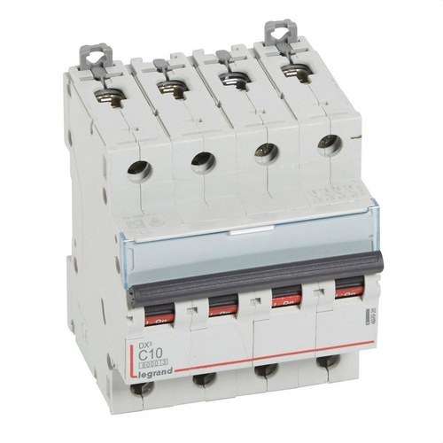 Magnetotermalni prekidač DX3 4P 10A Krivulja C 6/10kA s referencom 407926 marke LEGRAND