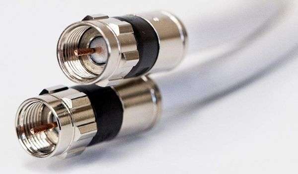 Koaksijalni kabel i pribor