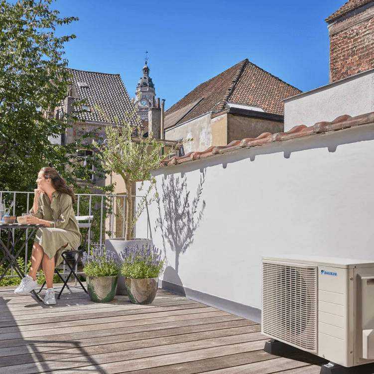 Klima uređaj 4u1 s WiFi Daikin Perfera 4MXM68N9 2,5 kW (3) + 3,5 kW s referencom KITDAIPER4MXM68N9252535 marke DAIKIN