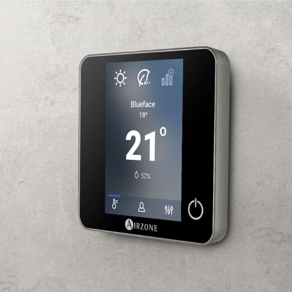 Monokromatski bežični termostat AirZone Think crni s referencom AZDI6THINKRB marke AIRZONE