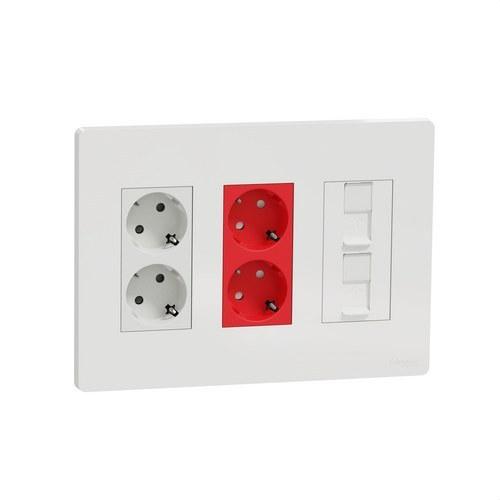 Radna stanica set s 3 stupca Schneider Electric New Unica System+ s referencom NU113118 marke SCHNEIDER ELECTRIC