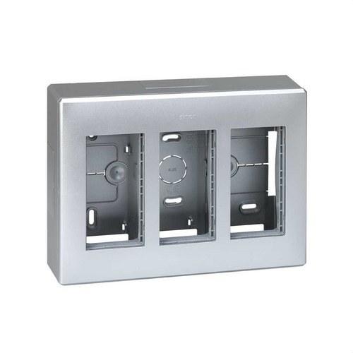 Površinska zidna kutija za 3 dvostruka elementa aluminij Simon 500 Cima s referencom 51000003-033 marke SIMON